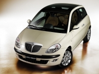 lancia-ypsilon-a01