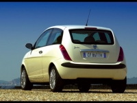 lancia-ypsilon-a20