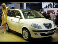 lancia-ypsilon-d02