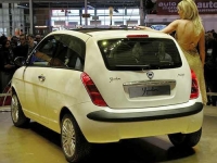 lancia-ypsilon-d04