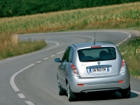 lancia-ypsilon-2006-a05