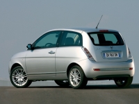 lancia-ypsilon-2006-a07