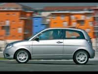 lancia-ypsilon-2006-a12