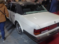 250